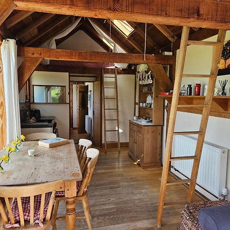 Log Cabin At The Old Summer Dairy Glastonbury Somerton  Luaran gambar